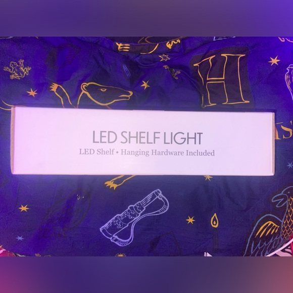 NEW LED SHELF✨ - Picture 2 of 2